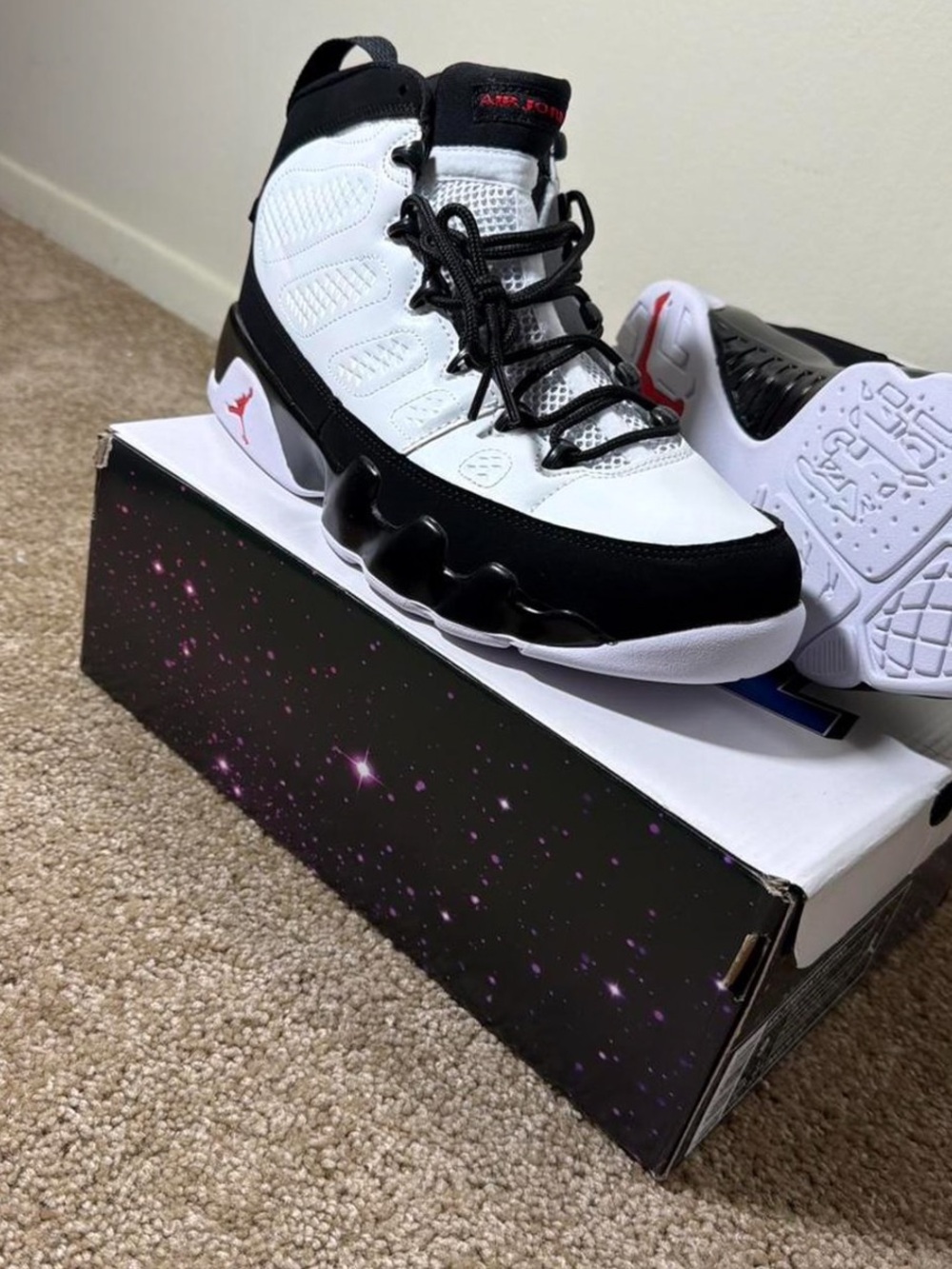 Jordan 9 space jams - size 11